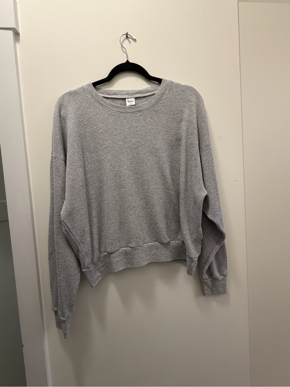 Aritzia Cozy Waffle Knit Women's Sweater - Light Gray
